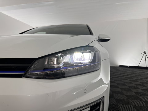 Volkswagen Golf 1.4 TSI GTE Aut. *FULL-LED | NAVI-FULLMAP | SPORTSEATS | DAB+  | ECC | SHIFTPADDLES | PARKPILOT | CRUISE | TOWBAR | 18''ALU*