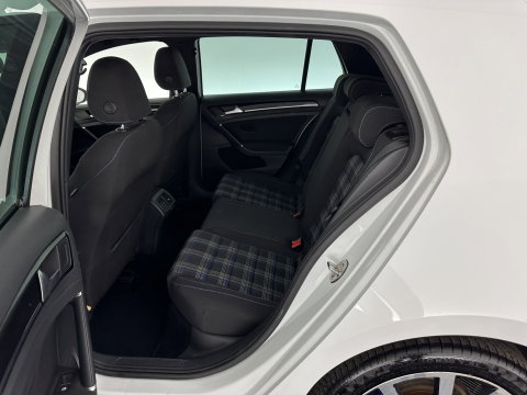 Volkswagen Golf 1.4 TSI GTE Aut. *FULL-LED | NAVI-FULLMAP | SPORTSEATS | DAB+  | ECC | SHIFTPADDLES | PARKPILOT | CRUISE | TOWBAR | 18''ALU*