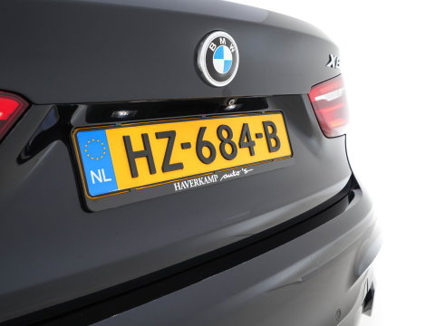 BMW X6 xDrive50i High-Executive M-Sportpack Aut. *PANO | HEAD-UP | TWO-COLOUR-LUXURYLEATHER | FULL-LED | MEMORY-PACK | HARMAN/KARDON-SOUNDSYSTEM |  | BLIND-SPOT | KEYLESS | CAMERA | COMFORT-SEATS | SOFT-CLOSE | 20''ALU*