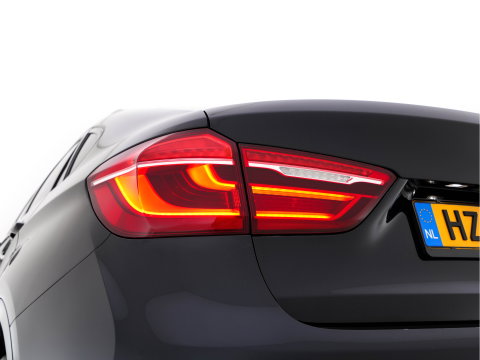 BMW X6 xDrive50i High-Executive M-Sportpack Aut. *PANO | HEAD-UP | TWO-COLOUR-LUXURYLEATHER | FULL-LED | MEMORY-PACK | HARMAN/KARDON-SOUNDSYSTEM |  | BLIND-SPOT | KEYLESS | CAMERA | COMFORT-SEATS | SOFT-CLOSE | 20''ALU*