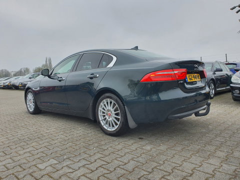 Jaguar XE 2.0 D Prestige ( ⚠️ ) Aut. *NAVI-FULLMAP | CAMERA | ECC | JAGUAR-AUDIO | SHIFTPADDLES | CRUISE | PDC | LANE-ASSIST | AMBIENTLIGHT | TOWBAR | COMFORTSEATS | 17"ALU*