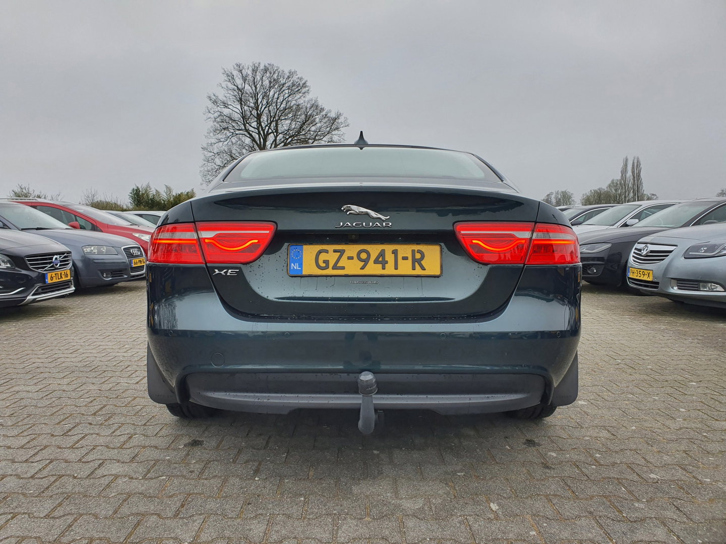 Jaguar XE 2.0 D Prestige ( ⚠️ ) Aut. *NAVI-FULLMAP | CAMERA | ECC | JAGUAR-AUDIO | SHIFTPADDLES | CRUISE | PDC | LANE-ASSIST | AMBIENTLIGHT | TOWBAR | COMFORTSEATS | 17"ALU*