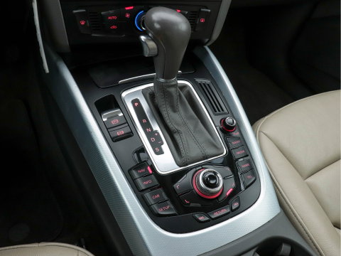 Audi Q5 2.0 TFSI Quattro Pro Line (⚠️MECHATRONIC DEFECT) Aut. *NAVI-FULLMAP | LEATHER | AUDI-SOUNDSYSTEM | ECC | SHIFT-PADDLES | COMFORT-SEATS | AUDI-PARKING-SYSTEM-PLUS | CRUISE | 18"ALU*