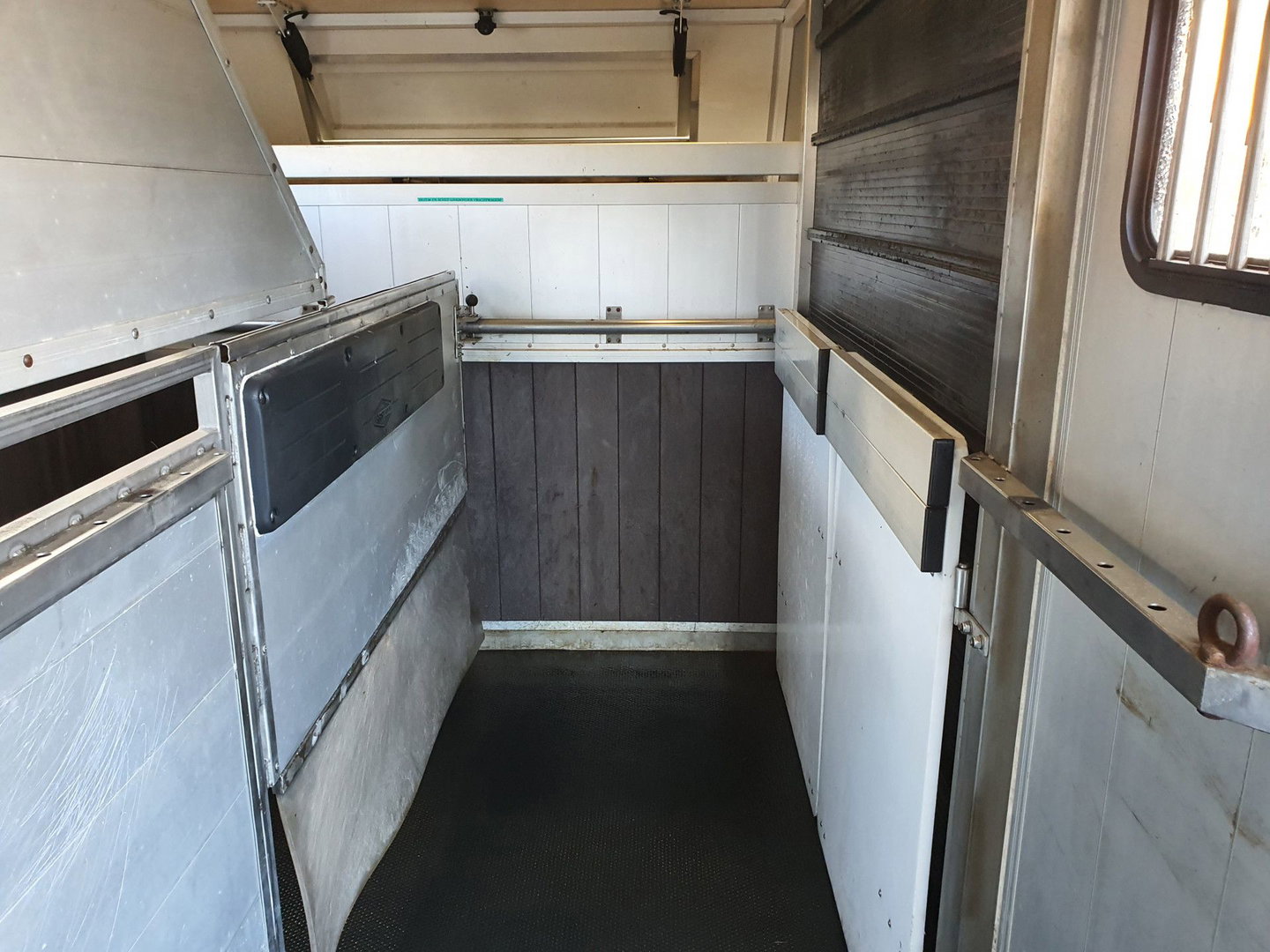 MAN TGL 8.180 (5-pers) Aut. 4X2 BL EEV *PAARDEN (2) /HORSES (2) TRAILER* AUT. *PAARDEN TRAILER- PFERDETRANSPORTWAGEN - HORSES TRAILER* *lengte: 760cm l breedte:236cm l hoogte:325cm*