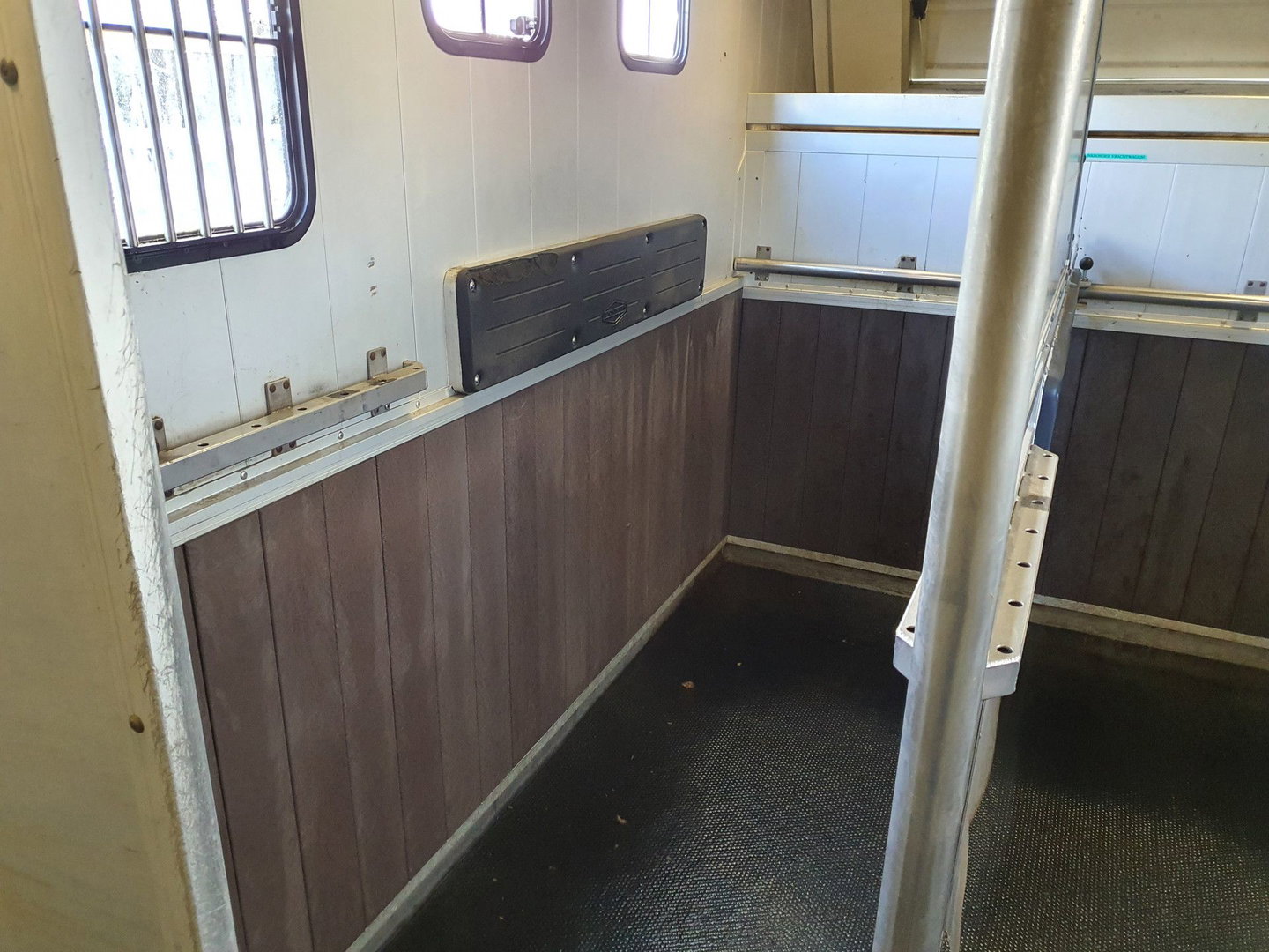 MAN TGL 8.180 (5-pers) Aut. 4X2 BL EEV *PAARDEN (2) /HORSES (2) TRAILER* AUT. *PAARDEN TRAILER- PFERDETRANSPORTWAGEN - HORSES TRAILER* *lengte: 760cm l breedte:236cm l hoogte:325cm*