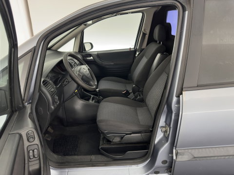 Opel Zafira 2.0 DTi Comfort [ VAN ] *AIRCO | CRUISE | RADIO-CD | TOWBAR*