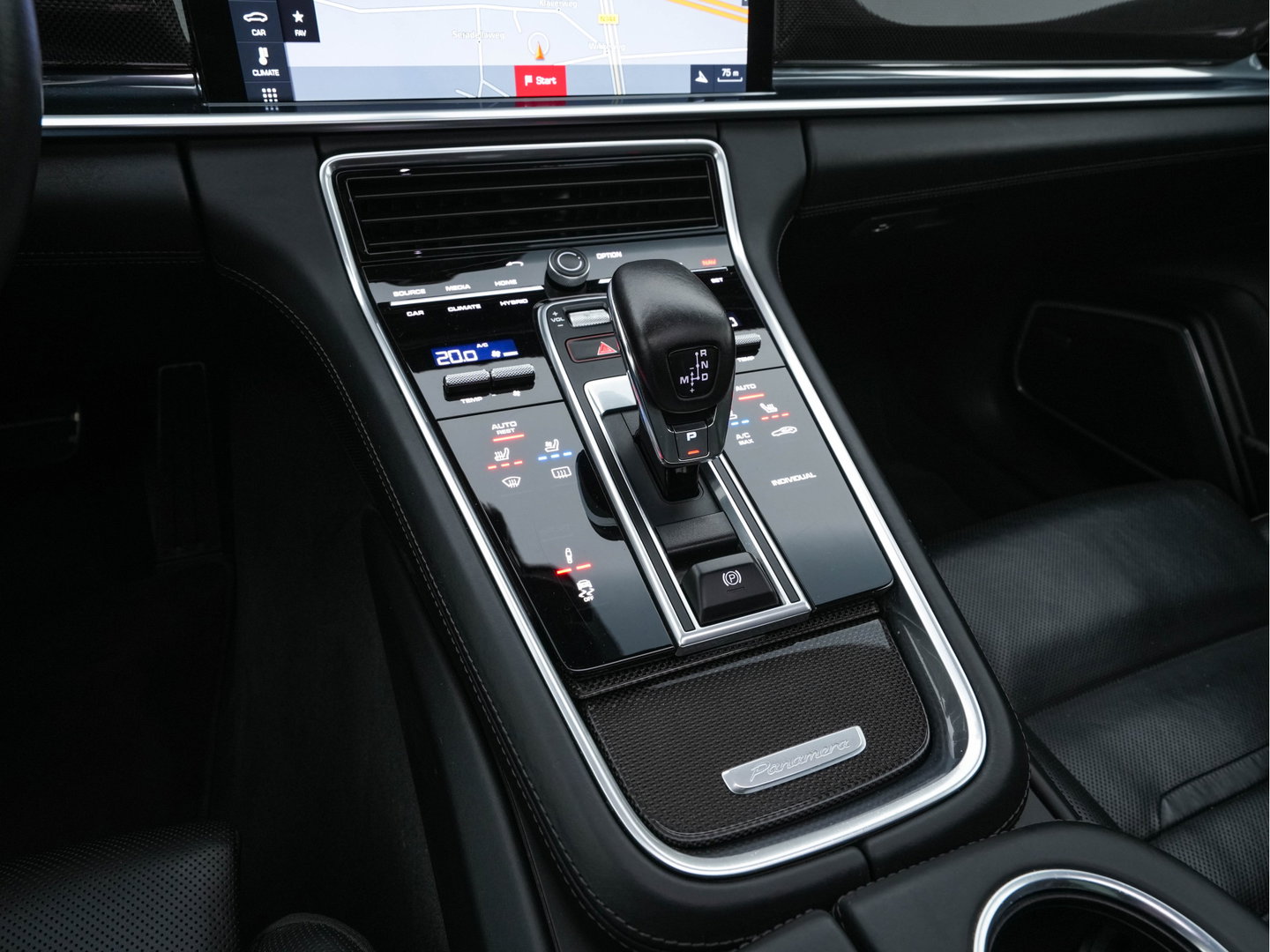 Porsche Panamera Sport Turismo 2.9 4 E-Hybrid (Plug-In) Aut. *PANO | LEATHER | NAVI-FULLMAP | AIR-SUSPENSION | KEYLESS | BOSE-SURROUND | SOFT-CLOSE | ADAPT-CRUISE | SURROUND-VIEW | DAB | MEMORY-PACK | CARPLAY | SPORT-SEATS | ...