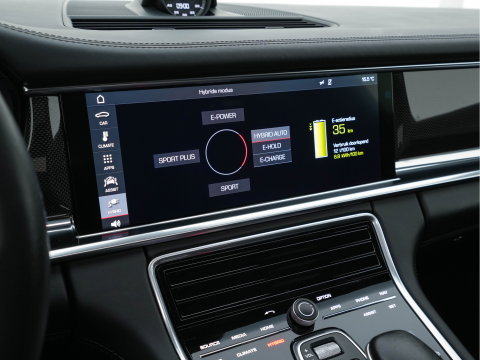 Porsche Panamera Sport Turismo 2.9 4 E-Hybrid (Plug-In) Aut. *PANO | LEATHER | NAVI-FULLMAP | AIR-SUSPENSION | KEYLESS | BOSE-SURROUND | SOFT-CLOSE | ADAPT-CRUISE | SURROUND-VIEW | DAB | MEMORY-PACK | CARPLAY | SPORT-SEATS | ...