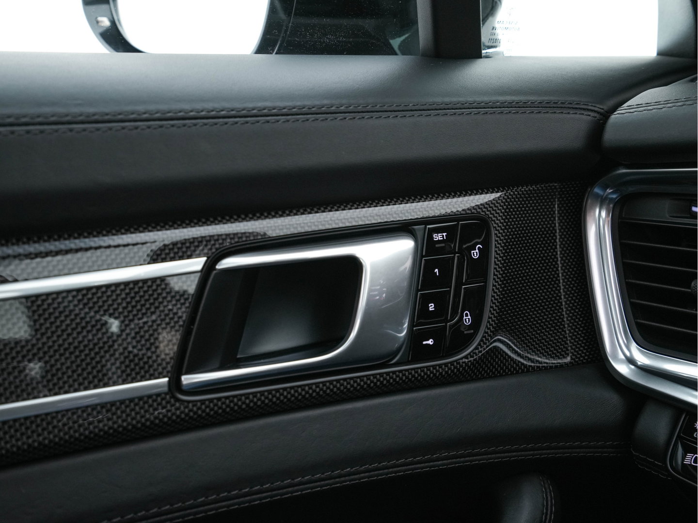 Porsche Panamera Sport Turismo 2.9 4 E-Hybrid (Plug-In) Aut. *PANO | LEATHER | NAVI-FULLMAP | AIR-SUSPENSION | KEYLESS | BOSE-SURROUND | SOFT-CLOSE | ADAPT-CRUISE | SURROUND-VIEW | DAB | MEMORY-PACK | CARPLAY | SPORT-SEATS | ...