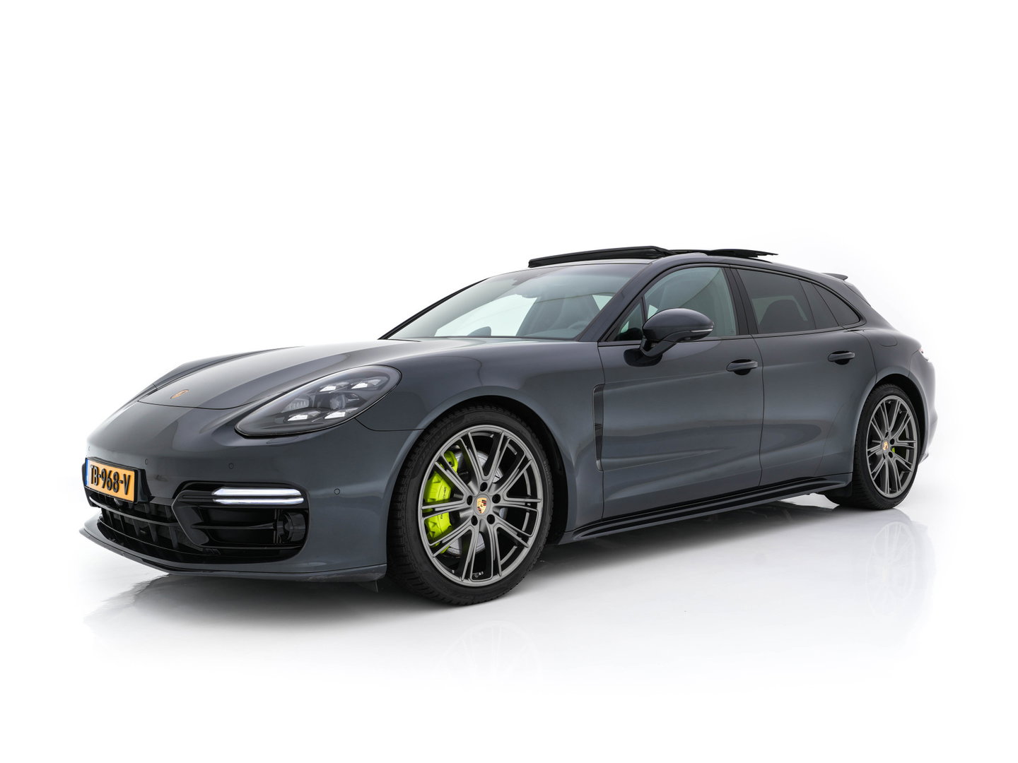 Porsche Panamera Sport Turismo 2.9 4 E-Hybrid (Plug-In) Aut. *PANO | LEATHER | NAVI-FULLMAP | AIR-SUSPENSION | KEYLESS | BOSE-SURROUND | SOFT-CLOSE | ADAPT-CRUISE | SURROUND-VIEW | DAB | MEMORY-PACK | CARPLAY | SPORT-SEATS | ...