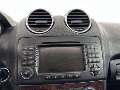 Mercedes-Benz M-Klasse ML 420 CDI (⚠️) Aut. *PANO | LEATHER | BI-XENON | NAVI-FULLMAP | KEYLESS | AIRMATIC | CAMERA | TOWBAR | CRUISE | HARMAN/KARDON-AUDIO| MEMORY-PACK | HEATED-COMFORT-SEATS | 19"ALU*