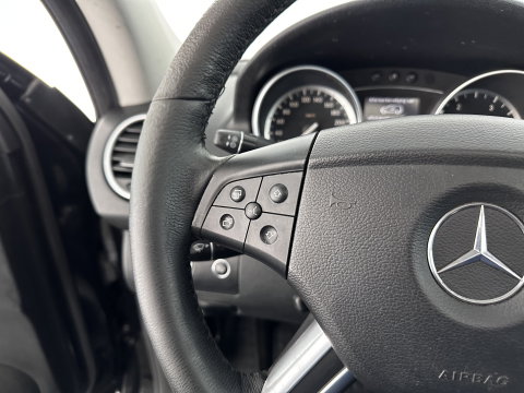Mercedes-Benz M-Klasse ML 420 CDI (⚠️) Aut. *PANO | LEATHER | BI-XENON | NAVI-FULLMAP | KEYLESS | AIRMATIC | CAMERA | TOWBAR | CRUISE | HARMAN/KARDON-AUDIO| MEMORY-PACK | HEATED-COMFORT-SEATS | 19"ALU*