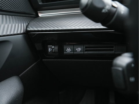 Peugeot 508 SW 1.5 BlueHDI Blue Lease Active Avantage (INCL-BTW) *NAVI-FULLMAP | DIGI-COCKPIT | LANE-ASSIST | SPORT-SEATS | PRIVACY-GLASS | CAMERA | DAB | KEYLESS | ECC | CARBON-INLAY | PDC | CRUISE | 19"ALU*
