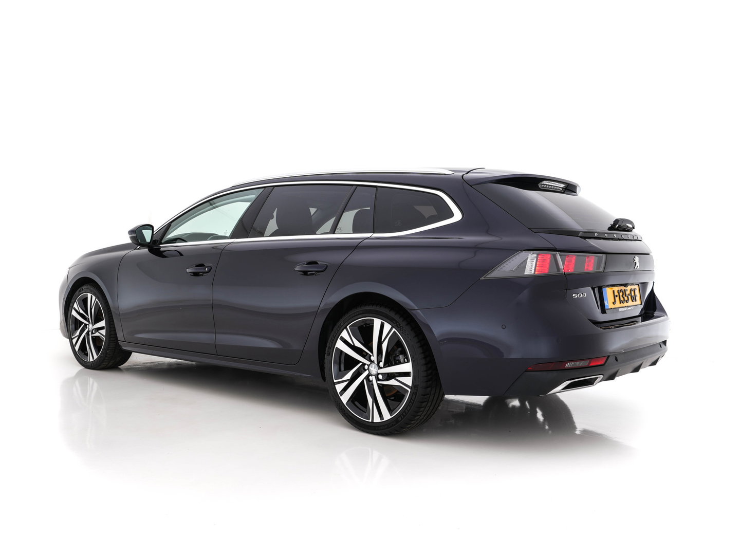 Peugeot 508 SW 1.5 BlueHDI Blue Lease Active Avantage (INCL-BTW) *NAVI-FULLMAP | DIGI-COCKPIT | LANE-ASSIST | SPORT-SEATS | PRIVACY-GLASS | CAMERA | DAB | KEYLESS | ECC | CARBON-INLAY | PDC | CRUISE | 19"ALU*
