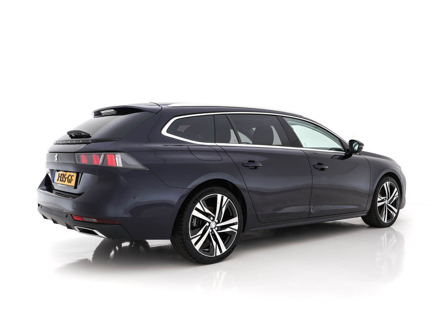 Peugeot 508 SW 1.5 BlueHDI Blue Lease Active Avantage (INCL-BTW) *NAVI-FULLMAP | DIGI-COCKPIT | LANE-ASSIST | SPORT-SEATS | PRIVACY-GLASS | CAMERA | DAB | KEYLESS | ECC | CARBON-INLAY | PDC | CRUISE | 19"ALU*