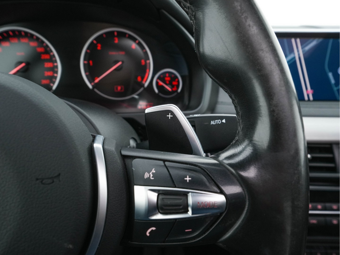 BMW X6 xDrive30d M-Sportpack High Executive (⚠️) Aut. *PANO | LEATHER | BLIND-SPOT | FULL-LED | HARMAN/KARDON-AUDIO | ADAPTIVE-CRUISE | SHIFT-PADDLES | HEAD-UP | SURROUND-VIEW | MEMORY-PACK | NAVI-FULLMAP | KEYLESS | ECC | PDC | 20''ALU*