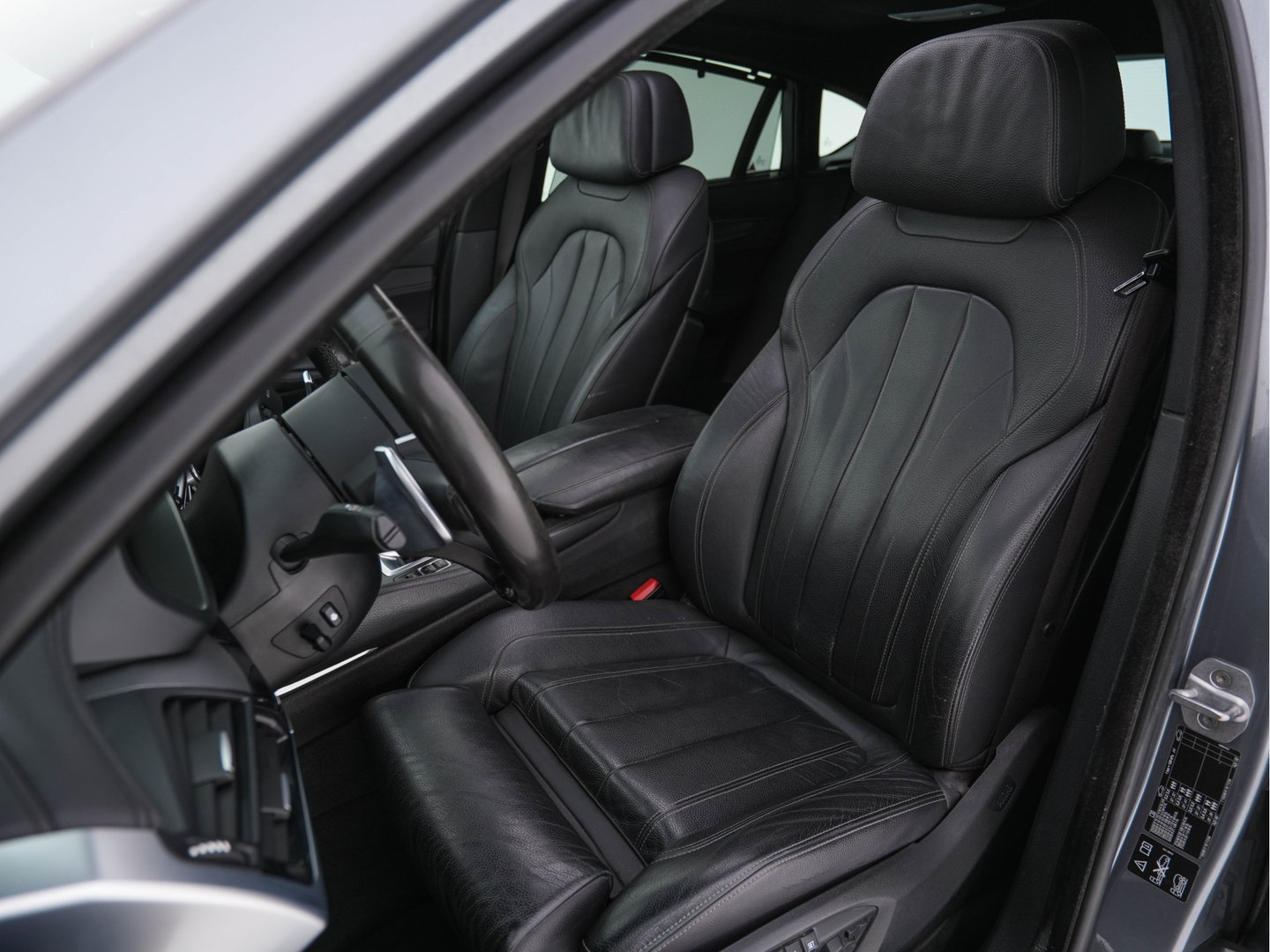 BMW X6 xDrive30d M-Sportpack High Executive (⚠️) Aut. *PANO | LEATHER | BLIND-SPOT | FULL-LED | HARMAN/KARDON-AUDIO | ADAPTIVE-CRUISE | SHIFT-PADDLES | HEAD-UP | SURROUND-VIEW | MEMORY-PACK | NAVI-FULLMAP | KEYLESS | ECC | PDC | 20''ALU*