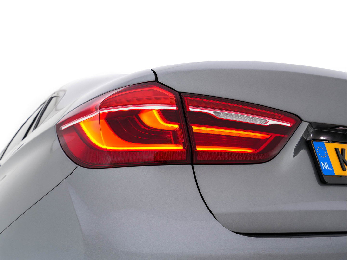 BMW X6 xDrive30d M-Sportpack High Executive (⚠️) Aut. *PANO | LEATHER | BLIND-SPOT | FULL-LED | HARMAN/KARDON-AUDIO | ADAPTIVE-CRUISE | SHIFT-PADDLES | HEAD-UP | SURROUND-VIEW | MEMORY-PACK | NAVI-FULLMAP | KEYLESS | ECC | PDC | 20''ALU*