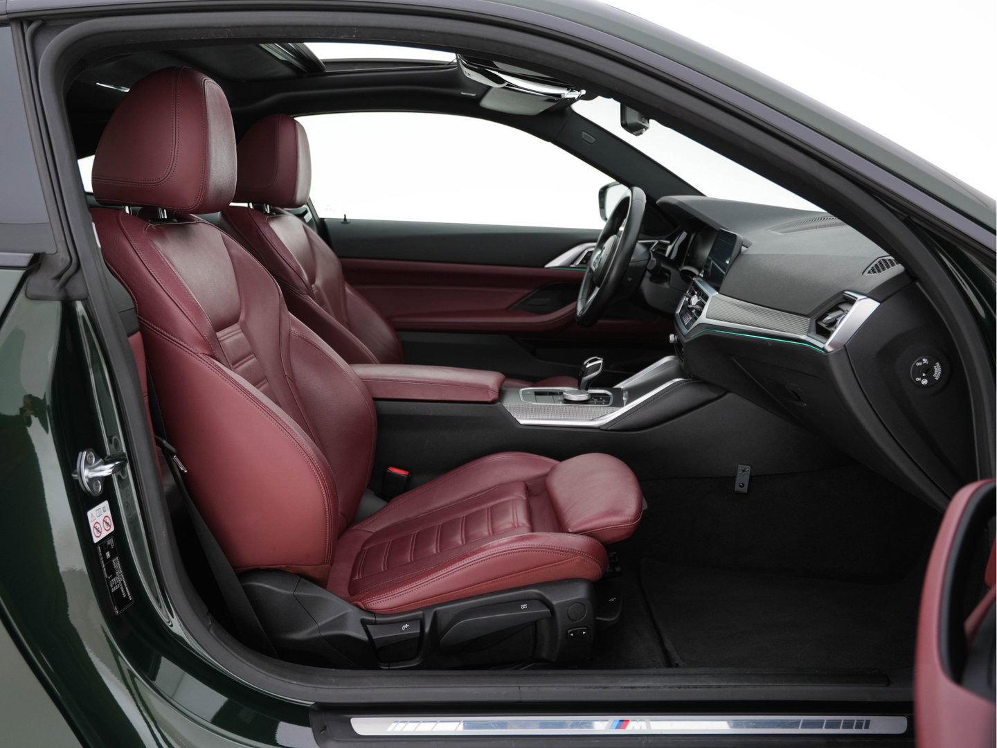 BMW 4 Serie Coupé 420i ( new-modell ) M-Sport-Pack High Executive (INCL-BTW) Aut.*PANO | LASER-LED | LEATHER | DIGI-COCKPIT | CAMERA | HIFI-SOUND | HEATED-SPORTSEATS | NAVI-FULLMAP | AMBIENT-LIGHT | ECC | CARPLAY | PDC | CRUISE | 19''ALU *