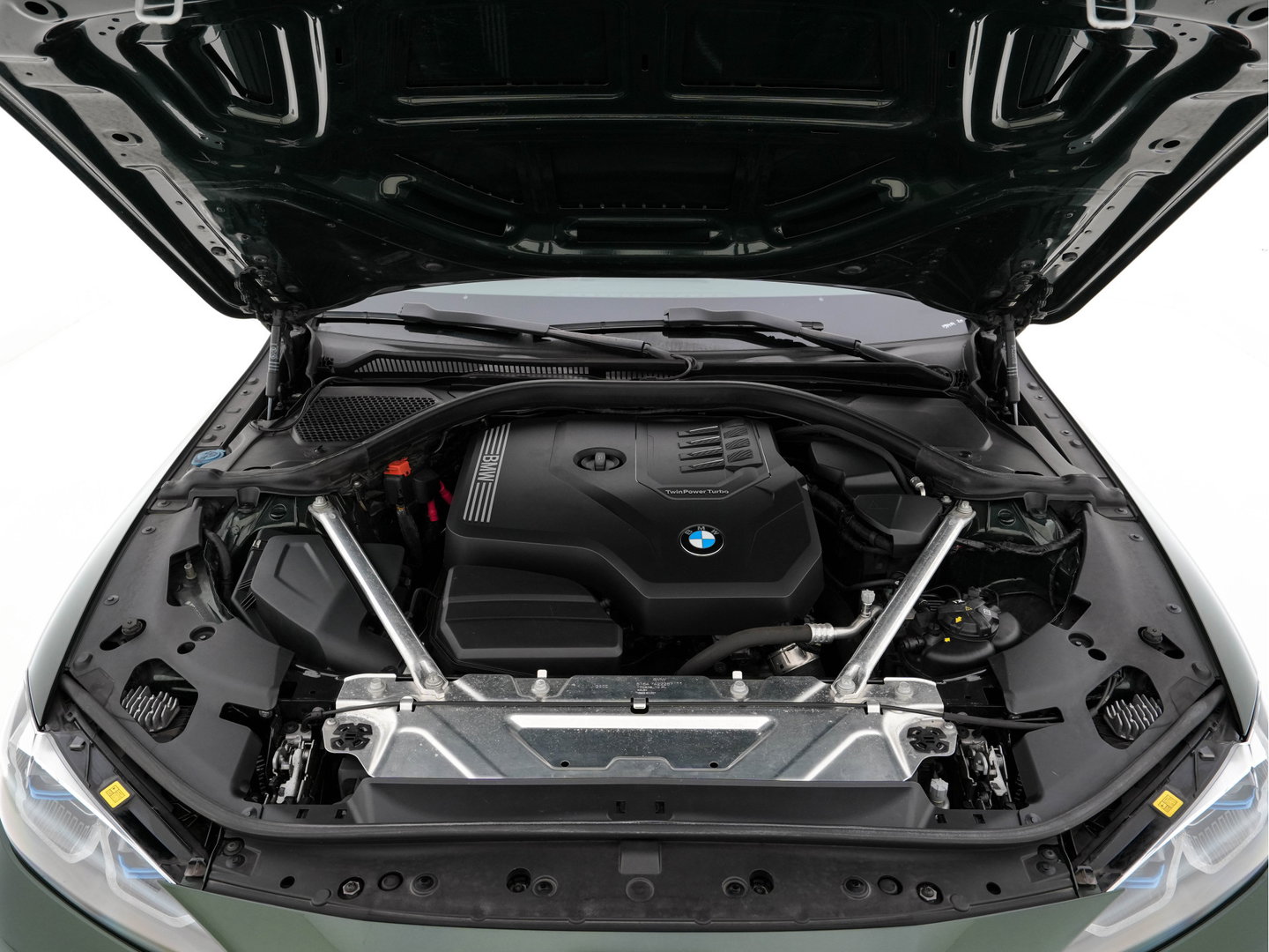 BMW 4 Serie Coupé 420i ( new-modell ) M-Sport-Pack High Executive (INCL-BTW) Aut.*PANO | LASER-LED | LEATHER | DIGI-COCKPIT | CAMERA | HIFI-SOUND | HEATED-SPORTSEATS | NAVI-FULLMAP | AMBIENT-LIGHT | ECC | CARPLAY | PDC | CRUISE | 19''ALU *