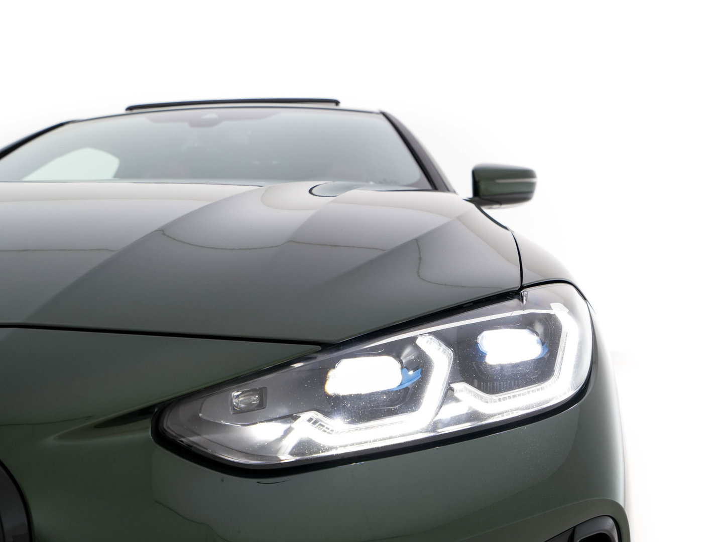 BMW 4 Serie Coupé 420i ( new-modell ) M-Sport-Pack High Executive (INCL-BTW) Aut.*PANO | LASER-LED | LEATHER | DIGI-COCKPIT | CAMERA | HIFI-SOUND | HEATED-SPORTSEATS | NAVI-FULLMAP | AMBIENT-LIGHT | ECC | CARPLAY | PDC | CRUISE | 19''ALU *