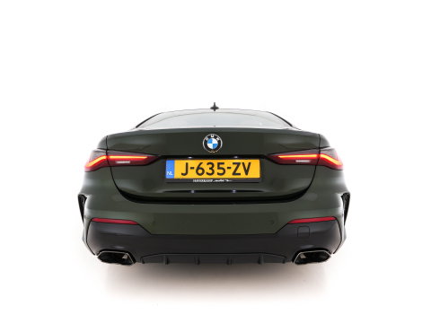 BMW 4 Serie Coupé 420i ( new-modell ) M-Sport-Pack High Executive (INCL-BTW) Aut.*PANO | LASER-LED | LEATHER | DIGI-COCKPIT | CAMERA | HIFI-SOUND | HEATED-SPORTSEATS | NAVI-FULLMAP | AMBIENT-LIGHT | ECC | CARPLAY | PDC | CRUISE | 19''ALU *