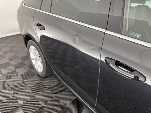 Škoda Octavia Combi 1.6 TDI Greentech Clever Edition Aut. *LEATHER-FABRIC | NAVI-FULLMAP | COMFORT-SEATS | DAB+ | HEATED-SEATS | AMUNDSEN-AUDIO | ECC | SHIFT-PADDLES | PARKPILOT | CRUISE | TOWBAR | 16''ALU *