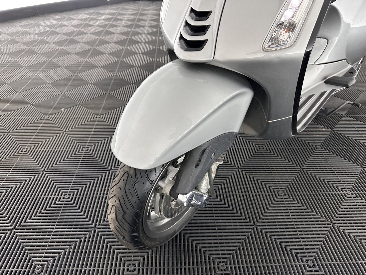 Vespa Bromscooter Elletrica (INCL-BTW)