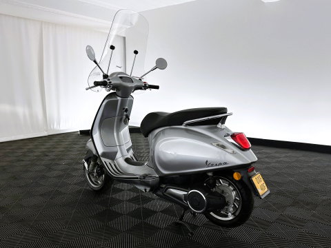Vespa Bromscooter Elletrica (INCL-BTW)