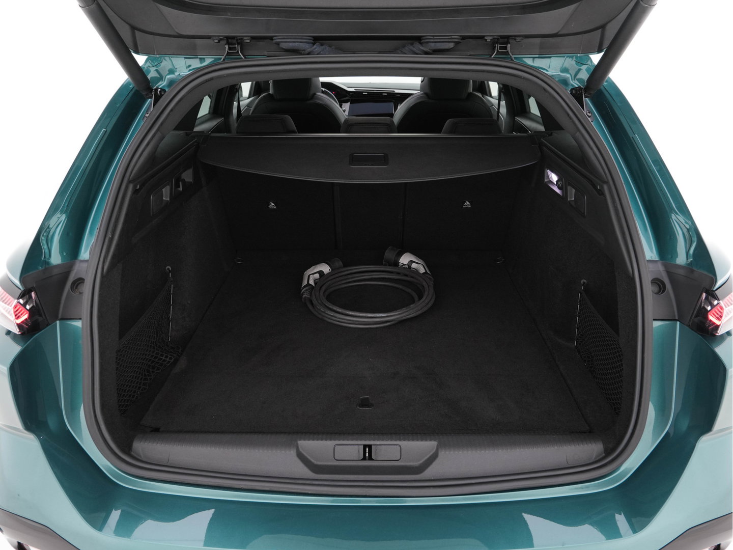 Peugeot 308 SW 1.6 HYbrid 180 GT-Sport-Pack Business (INCL-BTW) Aut. *PANO | LEATHER-MICROFIBRE | MATRIX-LED | TOPVIEW | MEMORY-PACK | ADAPTIVE-CRUISE | BLINDSPOT | DIGI-COCKPIT | HEATED-SPORTSEATS | KEYLESS | LANE-ASSIST | NAVI-FULLMAP | ...