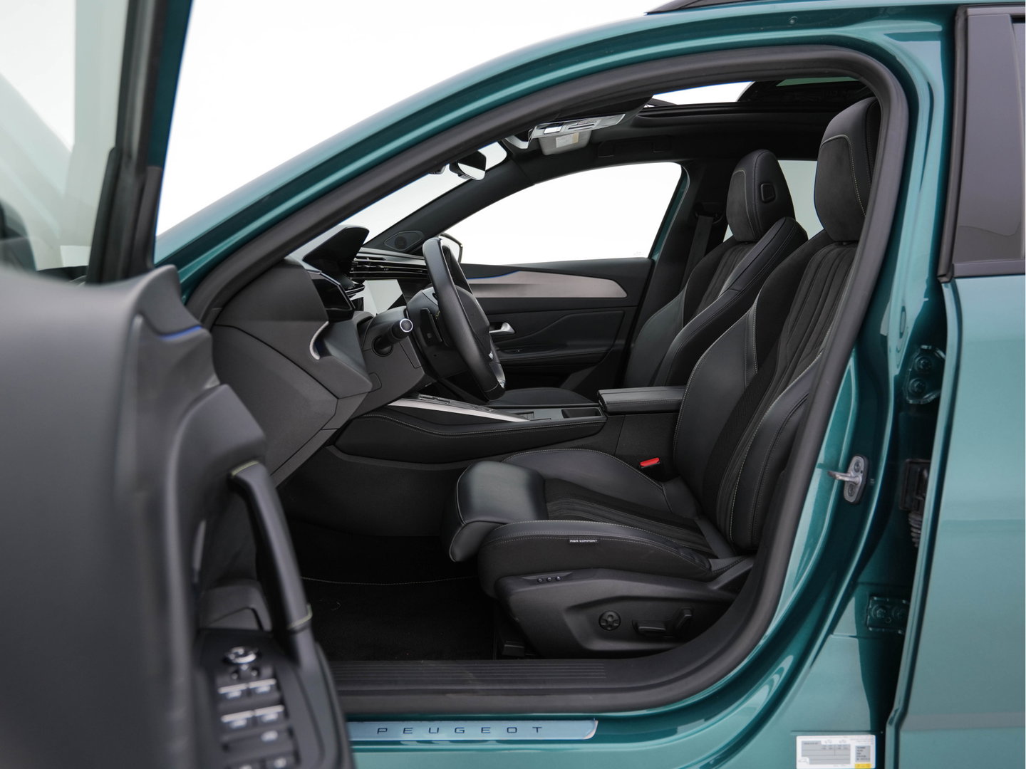 Peugeot 308 SW 1.6 HYbrid 180 GT-Sport-Pack Business (INCL-BTW) Aut. *PANO | LEATHER-MICROFIBRE | MATRIX-LED | TOPVIEW | MEMORY-PACK | ADAPTIVE-CRUISE | BLINDSPOT | DIGI-COCKPIT | HEATED-SPORTSEATS | KEYLESS | LANE-ASSIST | NAVI-FULLMAP | ...