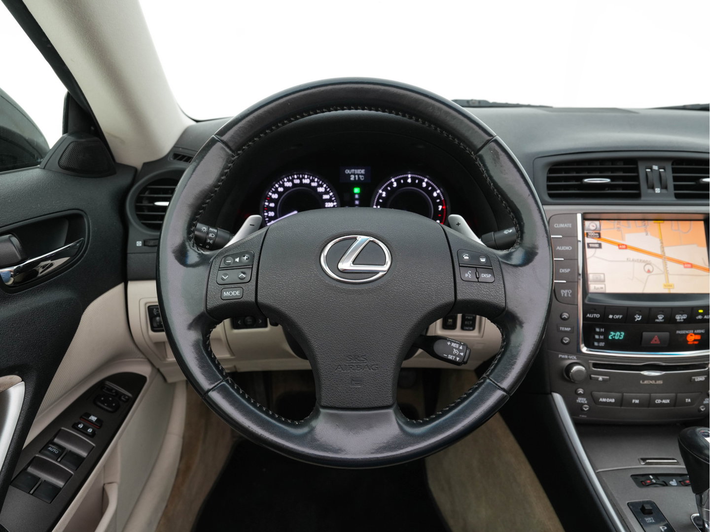 Lexus IS Cabriolet 250C Luxury Aut. * LEATHER | NAVI-FULLMAP | KEYLESS | PDC | SHIFT-PADDLES | CRUISE | ECC | HEATED-SEATS | CAMERA | AIRSCARF | 18''ALU *