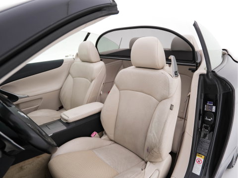 Lexus IS Cabriolet 250C Luxury Aut. * LEATHER | NAVI-FULLMAP | KEYLESS | PDC | SHIFT-PADDLES | CRUISE | ECC | HEATED-SEATS | CAMERA | AIRSCARF | 18''ALU *
