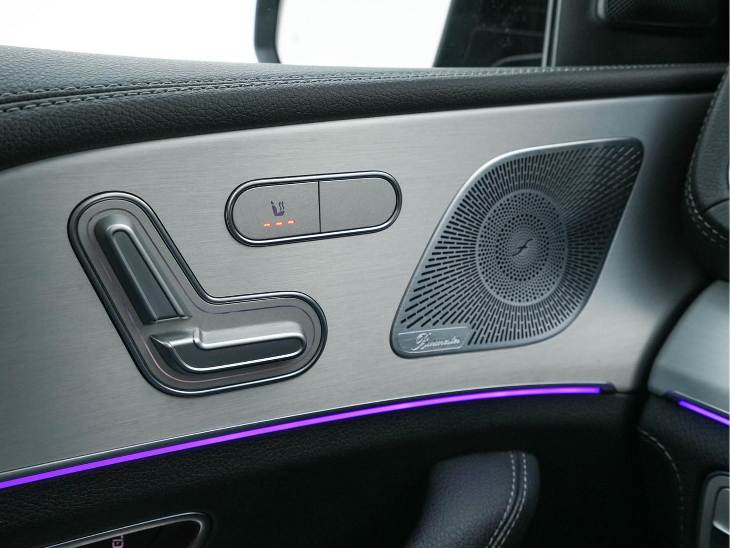 Mercedes-Benz GLE 350 de AMG-Line Premium 4MATIC (Plug-in) (INCL-BTW) *LEATHER | BURMESTER-AUDIO | FULL-LED | WIDESCREEN-COCKPIT | AMBIENTLIGHT | NAVI-FULLMAP | HEATED-SPORTSEATS | DAB | SHIFTPADDLES | PRIVACY-GLASS | CAMERA | 20"ALU*