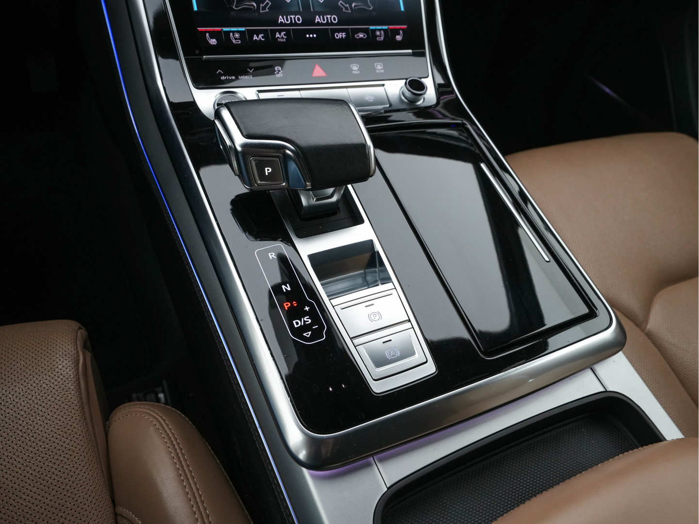 Audi Q7 55 TFSI E Quattro Pro Line Plus [Plug-in] (INCL-BTW) *LEATHER | HD-MATRIX-LED | BANG/OLUFSEN-SURROUND  | DIGI-COCKPIT | COMFORT-SEATS | KEYLESS | CAMERA | NAVI-FULLMAP | DAB+ | AMBIENT-LIGHT | ECC | PDC | CRUISE | TOWBAR | 20'