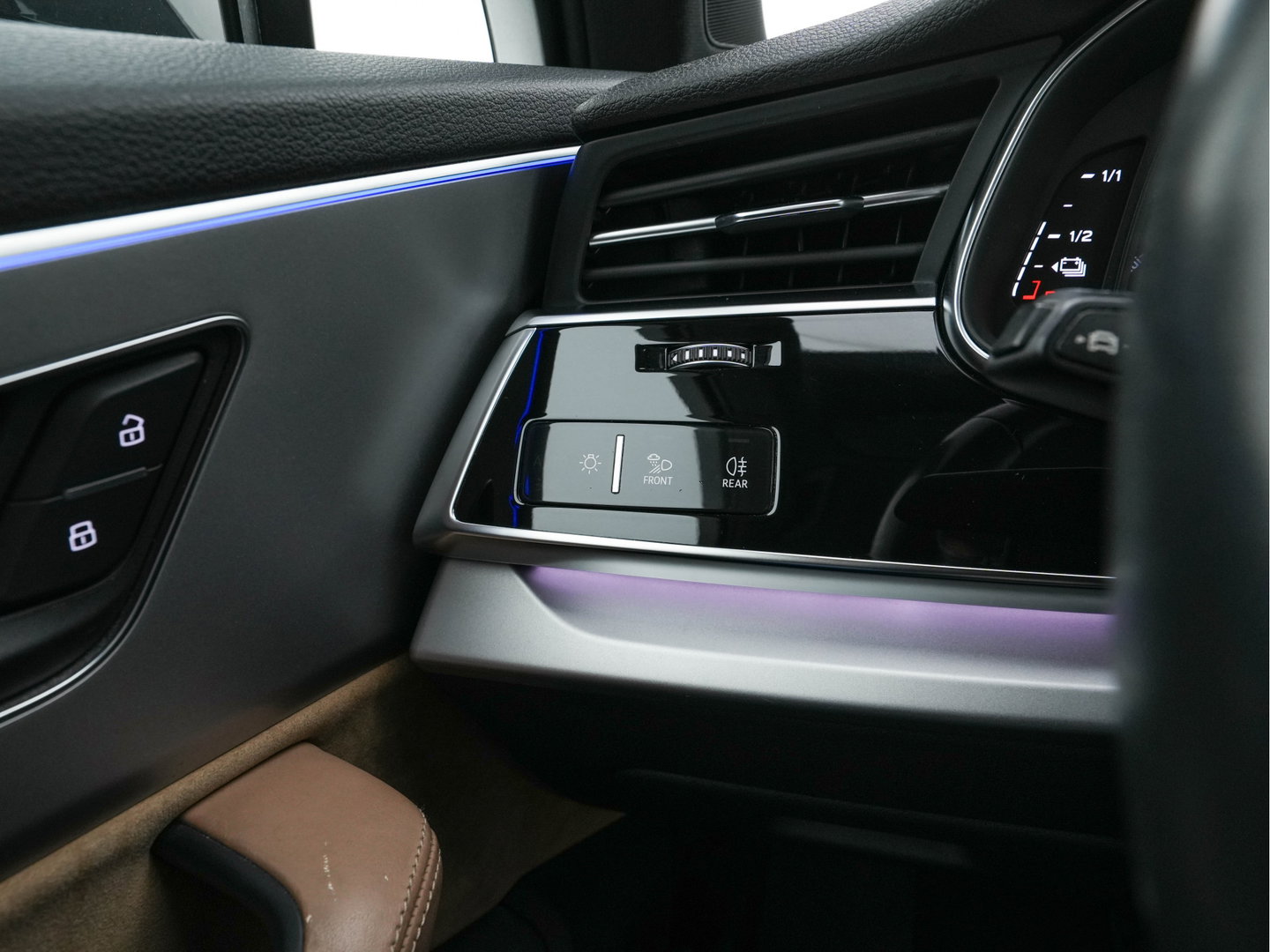 Audi Q7 55 TFSI E Quattro Pro Line Plus [Plug-in] (INCL-BTW) *LEATHER | HD-MATRIX-LED | BANG/OLUFSEN-SURROUND  | DIGI-COCKPIT | COMFORT-SEATS | KEYLESS | CAMERA | NAVI-FULLMAP | DAB+ | AMBIENT-LIGHT | ECC | PDC | CRUISE | TOWBAR | 20'