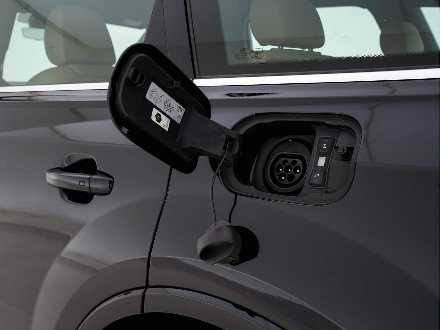 Audi Q7 55 TFSI E Quattro Pro Line Plus [Plug-in] (INCL-BTW) *LEATHER | HD-MATRIX-LED | BANG/OLUFSEN-SURROUND  | DIGI-COCKPIT | COMFORT-SEATS | KEYLESS | CAMERA | NAVI-FULLMAP | DAB+ | AMBIENT-LIGHT | ECC | PDC | CRUISE | TOWBAR | 20'