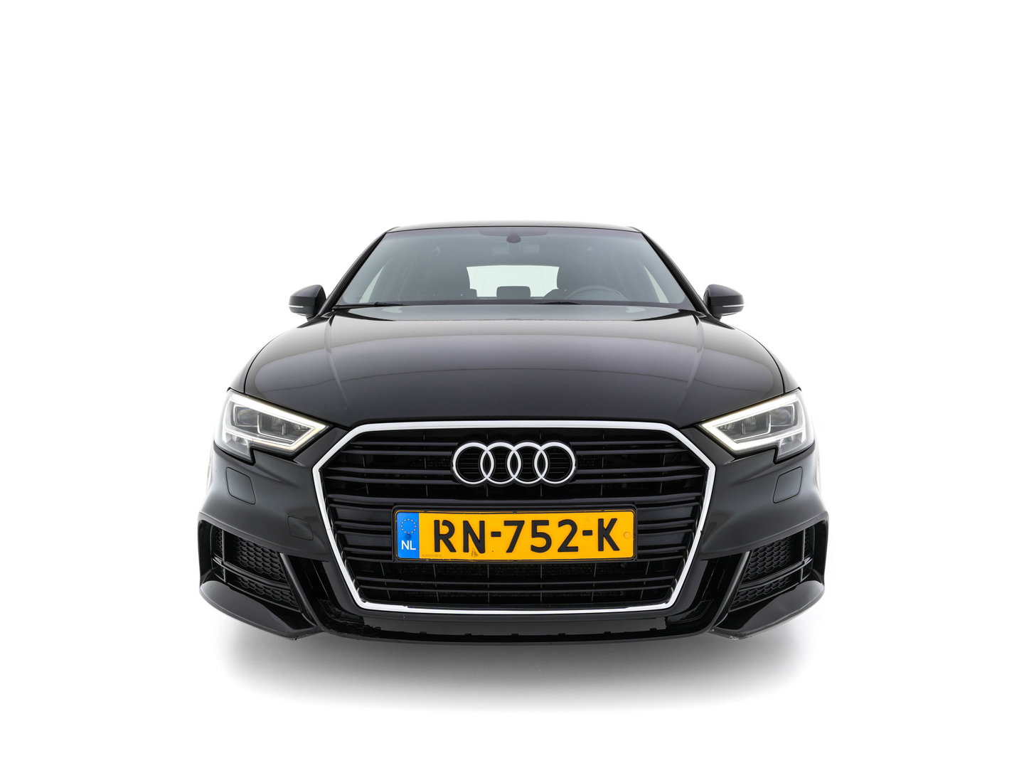 Audi A3 Sportback 1.5 TFSI CoD S-Line Edition Aut. *FULL-LED | LEATHER-FABRIC | NAVI-FULLMAP | SPORTSEATS | AUDI-SOUND | ECC | PDC | PRIVACYGLASS | CRUISE | 18''ALU*