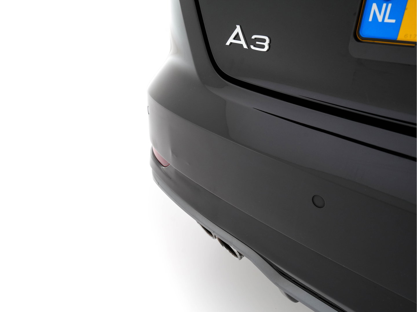 Audi A3 Sportback 1.5 TFSI CoD S-Line Edition Aut. *FULL-LED | LEATHER-FABRIC | NAVI-FULLMAP | SPORTSEATS | AUDI-SOUND | ECC | PDC | PRIVACYGLASS | CRUISE | 18''ALU*