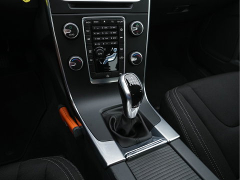 Volvo S60 2.0 D4 Kinetic Business-Pack-Connect *NAVI-FULLMAP | COMFORT-SEATS | ECC | PDC | CRUISE | TOWBAR | 16''ALU *
