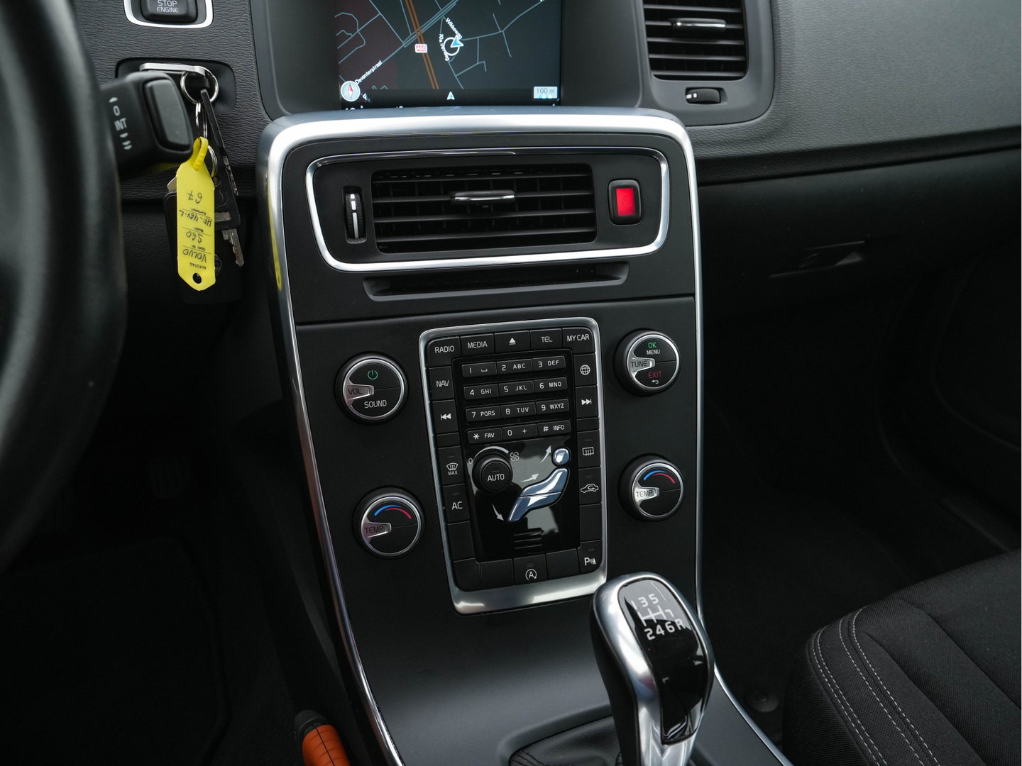 Volvo S60 2.0 D4 Kinetic Business-Pack-Connect *NAVI-FULLMAP | COMFORT-SEATS | ECC | PDC | CRUISE | TOWBAR | 16''ALU *