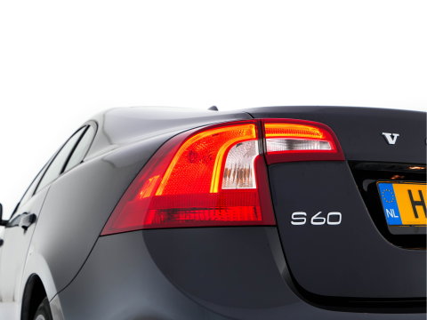 Volvo S60 2.0 D4 Kinetic Business-Pack-Connect *NAVI-FULLMAP | COMFORT-SEATS | ECC | PDC | CRUISE | TOWBAR | 16''ALU *