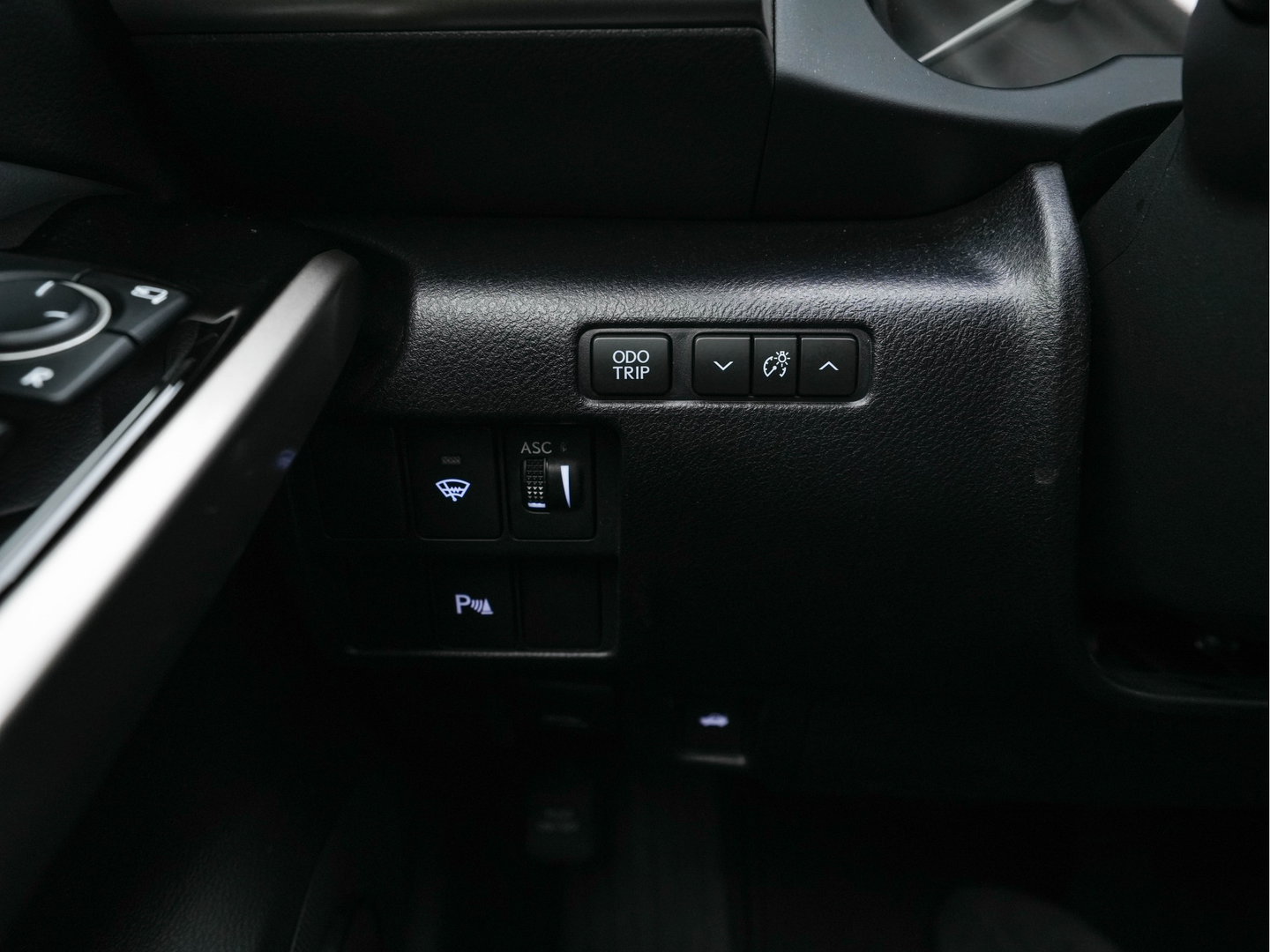Lexus IS 300h Hybrid Business Line Aut. *PANO | LEATHER-MICROFIBRE | FULL-LED | NAVI-FULLMAP | HEATED-COMFORTSEATS | CAMERA | ECC | SHIFT-PADDLES | PDC | CRUISE | 17''ALU*