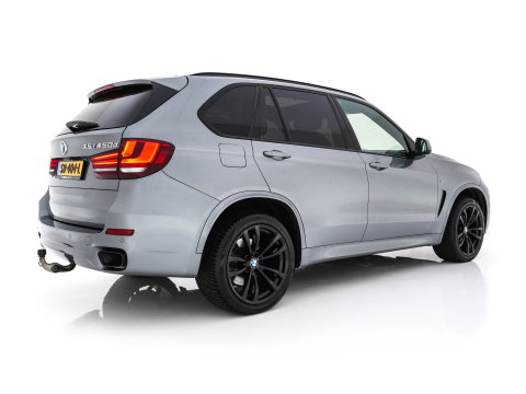 BMW X5 M50d M-Aerodinamica Aut. *PANO | HEAD-UP | LEATHER | ADAPTIVE-CRUISE | SOFT-CLOSE | BANG&OLUFSEN | TOP-VIEW | BLINDSPOT | NIGHT-VISION | MEMORY-PACK | DIGI-COCKPIT | HEATED-COMFORTSEATS | NAVI-FULLMAP |