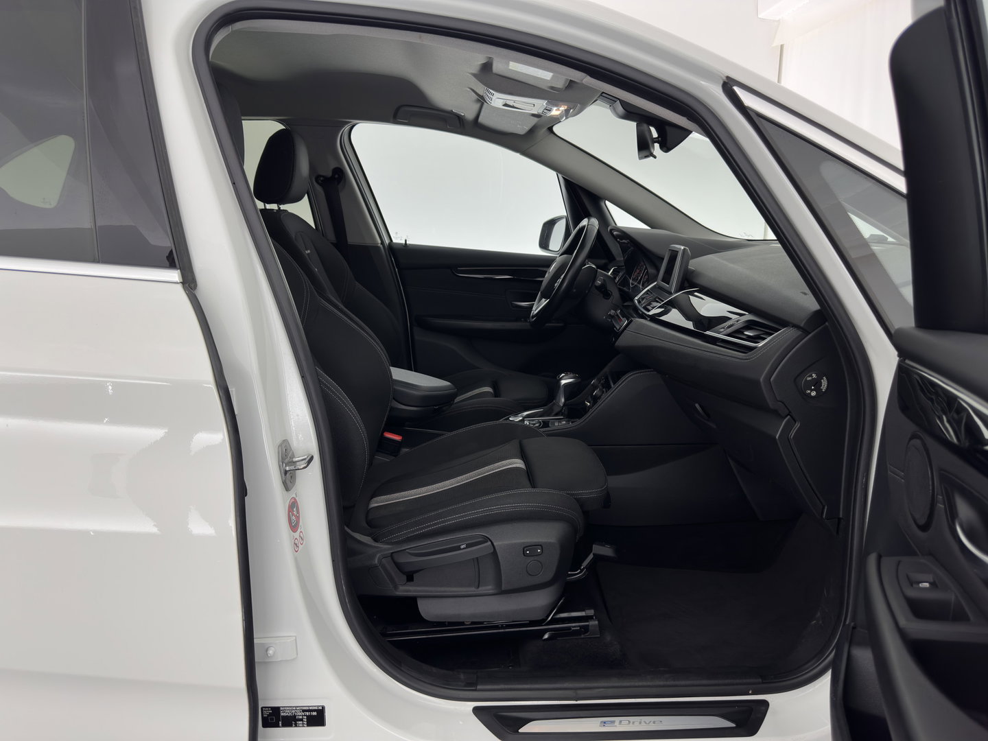 BMW 2 Serie Active Tourer 225xe Sport-Line Centennial High Executive Aut. *FULL-LED | NAVI-FULLMAP | HEATED-SPORTSEATS | ECC | PRIVACY-GLASS | PDC | CRUISE | 18''ALU*