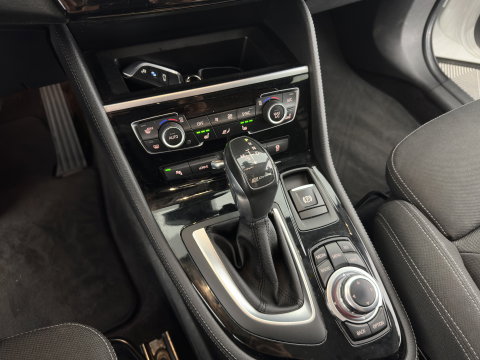 BMW 2 Serie Active Tourer 225xe Sport-Line Centennial High Executive Aut. *FULL-LED | NAVI-FULLMAP | HEATED-SPORTSEATS | ECC | PRIVACY-GLASS | PDC | CRUISE | 18''ALU*