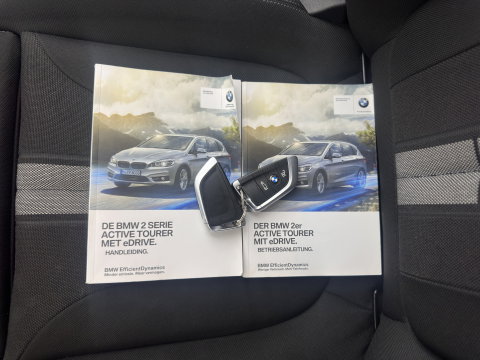 BMW 2 Serie Active Tourer 225xe Sport-Line Centennial High Executive Aut. *FULL-LED | NAVI-FULLMAP | HEATED-SPORTSEATS | ECC | PRIVACY-GLASS | PDC | CRUISE | 18''ALU*