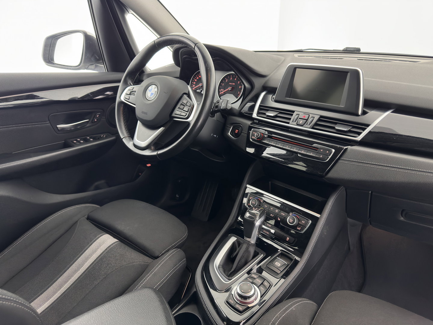 BMW 2 Serie Active Tourer 225xe Sport-Line Centennial High Executive Aut. *FULL-LED | NAVI-FULLMAP | HEATED-SPORTSEATS | ECC | PRIVACY-GLASS | PDC | CRUISE | 18''ALU*