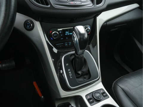 Ford C-MAX 2.0 Hybrid Titanium Plus ( Plug-In ) Aut. *PANO | LEATHER | NAVI-FULLMAP | CAMERA | KEYLESS | HEATED-COMFORT-SEATS | ECC | DIGI-COCKPIT | PDC | 17''ALU*