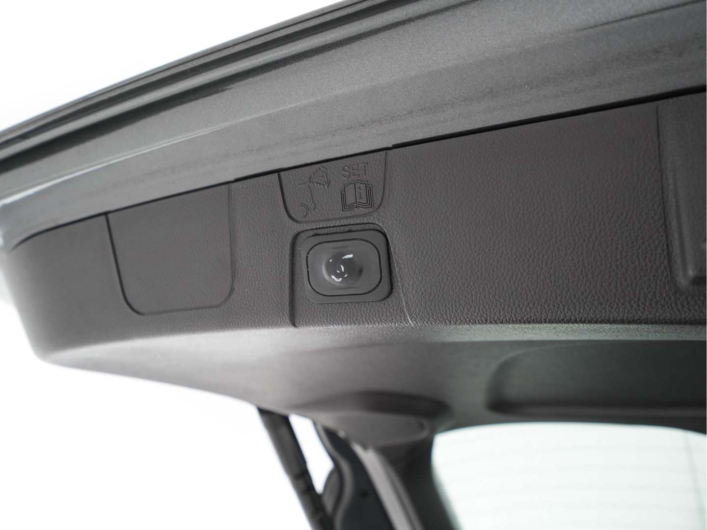 Ford C-MAX 2.0 Hybrid Titanium Plus ( Plug-In ) Aut. *PANO | LEATHER | NAVI-FULLMAP | CAMERA | KEYLESS | HEATED-COMFORT-SEATS | ECC | DIGI-COCKPIT | PDC | 17''ALU*